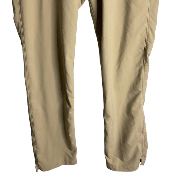 Under Armour Men’s Tan Khaki Loose Fit Performance Wear Pant - Picture 3 of 7